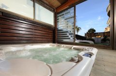 אצולת רומי בוטיק 1