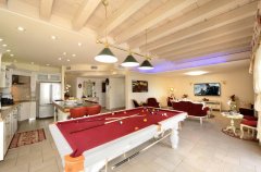 אצולת רומי בוטיק 4