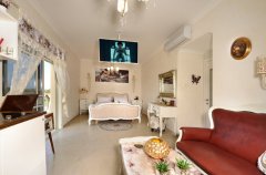 אצולת רומי בוטיק 19