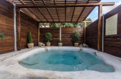 מלון בוטיק קוואטרו 18