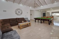 אחוזת שושנים בוטיק 37