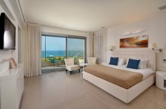 מלון בוטיק רינה על הים 4