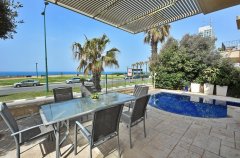 מלון בוטיק רינה על הים 42