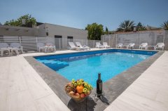 מלון בוטיק אריסטו 13