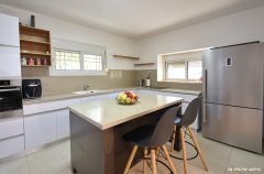 אחוזת ליאב 13