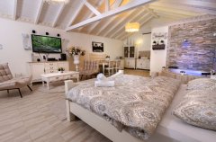 מלון בוטיק חלום בלבן 7